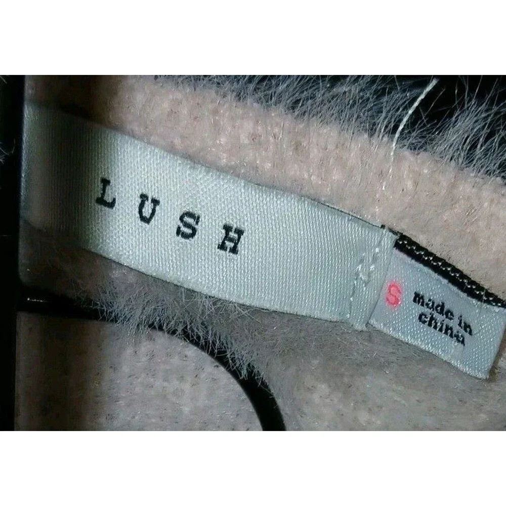 Lush‎ Soft Pink Eyelash Starry Sweater Sz S V-Neck Whimsical Romantic Feminine